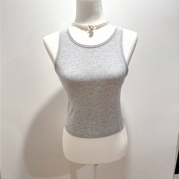 Yogalicious Gray Heavenly Rib Stacy Crop Tank Top - Picture 3 of 6